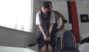 [JKSR-470] Bóc tem nữ sinh ngây thơ thẹn thùng chưa biết đụ là gì