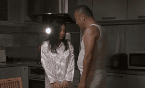 [JUL-506] Anh không chịch em thì em cho bố anh chịch em (Vietsub)