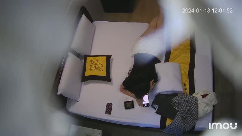 đkm khốn nạn vl , mấy tml bọn mày đi khách sạn cẩn thận nhé