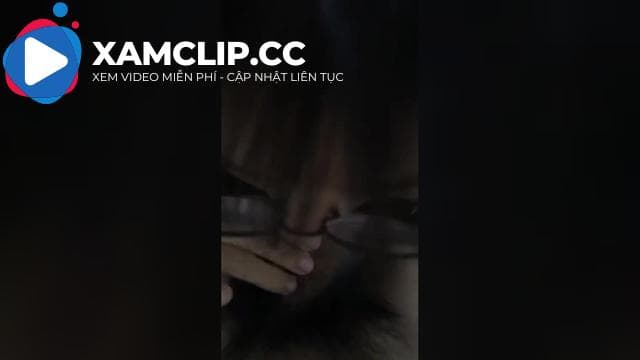 Nữ sinh chăm bú buồi hơn chăm học