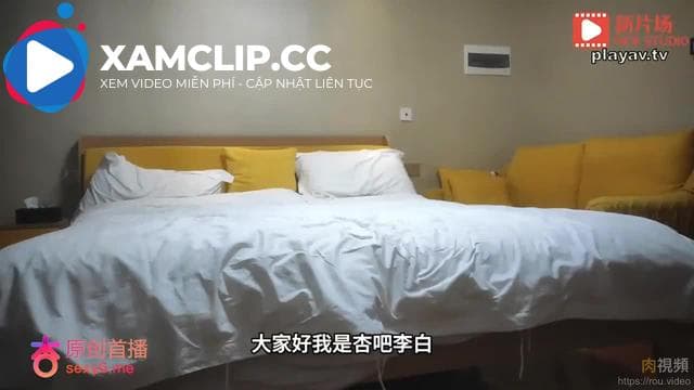 Hẹn hò với một nữ sinh siêu ngọt ngào gần 18 tuổi. Cô ấy rất ngoan và khá nhút nhát.