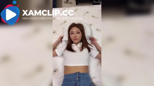 Con khốn siêu nghịch ngợm nhất trong tất chân, Xiaoyu, một bộ sưu tập các bức ảnh riêng tư khác nhau, mặc đồng phục và tất đen bùng nổ, đụ lồn của cô ấy để đạt cực khoái Phần (43)