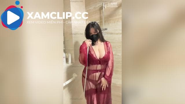 Clip leak Twitter của nữ idol có bộ ngực siêu đầm #1