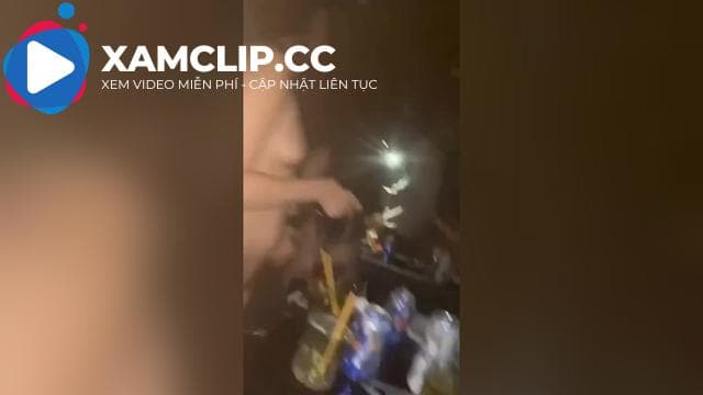Các em nhân viên chất lượng thế này thì cứ đến lương là cầm đi gọi các em vào chơi thôi