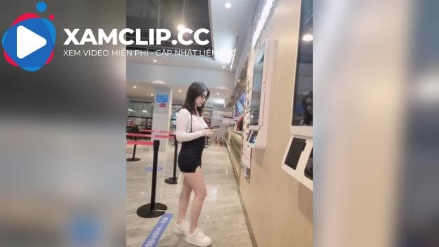 Nhét đuôi cáo vào lỗ nhị bạn gái rồi rủ đi xem phim