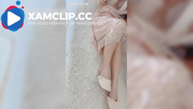 Lau cho sạch rồi em đút vào nhún P2