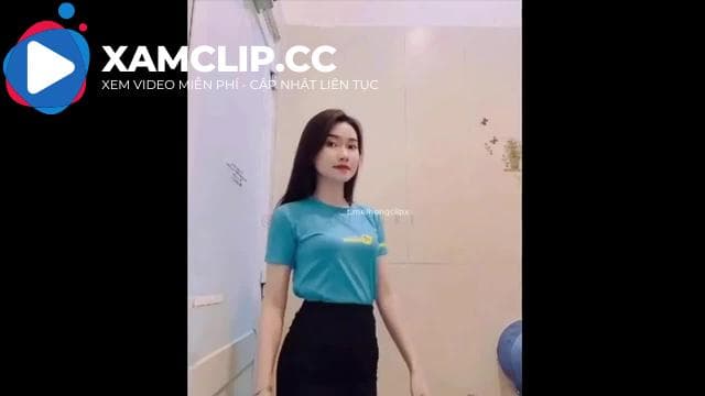 Full không che clip em gái điện máy xanh chân dài, nõn nà