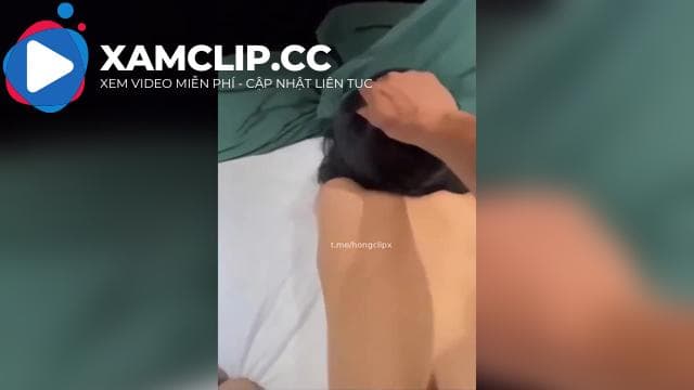 túm tóc bé doggy làm bé rên la sung sướng