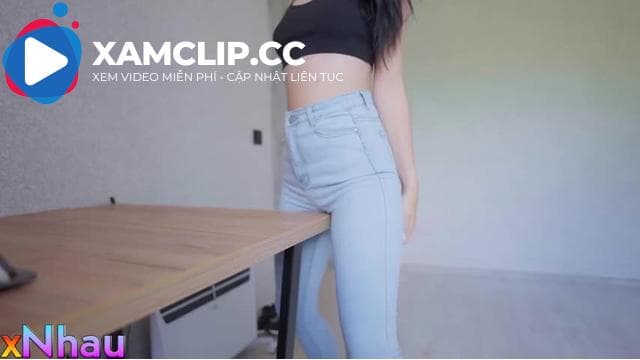 mượn điện thoại của chị @@