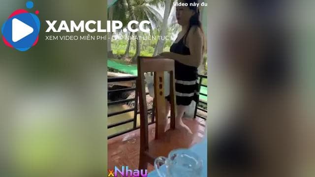 Quán bia độc lạ miền tây khai vị bằng món sò lông vỏ silip