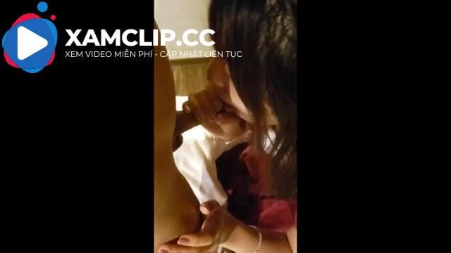 Rủ em xinh đi ăn uống rồi đưa về nhà đụ luôn