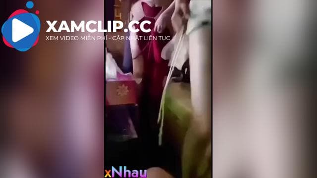 Các Em Cafe Chòi Máu Lửa Như Này Thì Các Chị Vợ Chỉ Biết Khóc