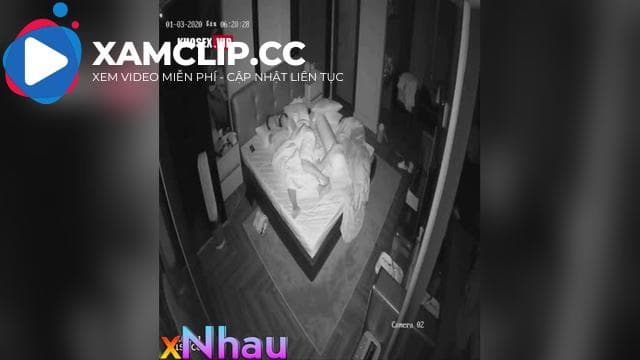 Hack Camera Cặp vợ chồng trẻ vợ vú to thích thủ dâm khi xem phim địt nhau với chồng d