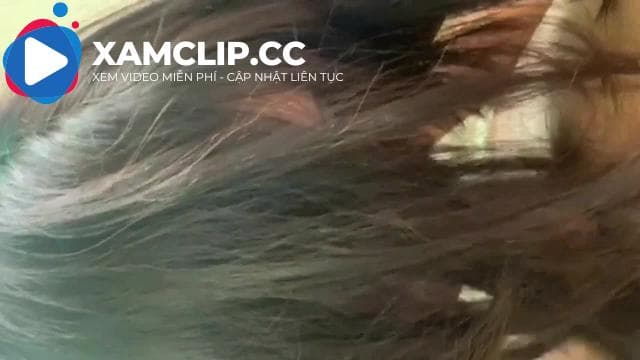Cô gái sinh viên Hàn Quốc thích ăn chuối siêu cong