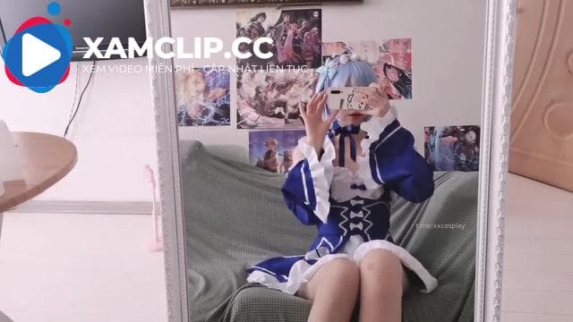 Idol Yun Yun cosplay Rem trong anime ReZero