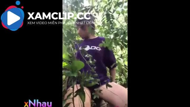 Gái Miền Tây Thủ Dâmm Từ Bụi Cây Tới Trong Nhà