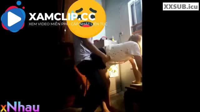 Lén đụ vợ thằng khác vừa run vừa sợ