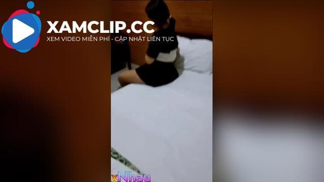 Vì đua đòi không có tiền, nên em bán trinh giá 10m trả nợ