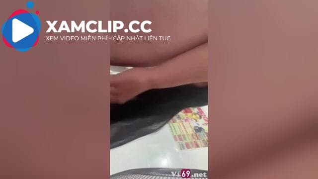 Em ngoan ngoãn hiền lành nhưng lên giường em dâm lạ #1