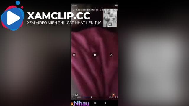 đang call sex cho anh xem thì mẹ vào bảo m đang lm cái gì đấy