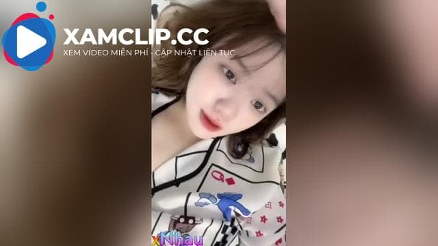Full clip Bật loa nghe em nó khẩu dâm tâm sự nha