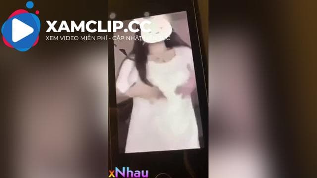 Em ny quay video nhảy khoả thân cho ny xem