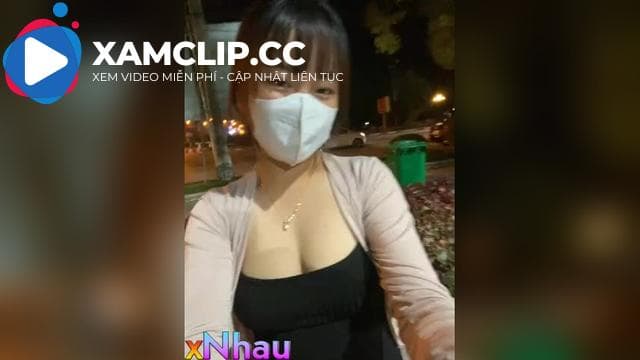 Public show hàng ngoài công viên bị bảo vệ đuổi ra