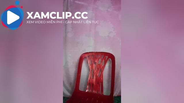 Như Ý cute live show full face vén váy khoe chem chép trắng nõn