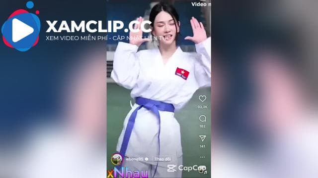 VIDEO Lột đồ của LeBong (fake nhé anh em)