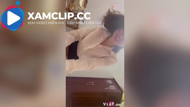 Em teen kính cận trong bộ đồ công sở lần nào anh cũng quay mặt em – Phần 2