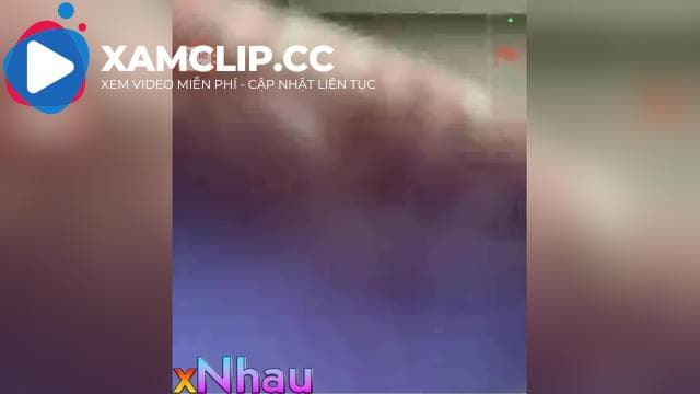 Ometv em gái nhà giàu show lồn non