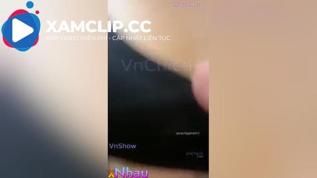 Em idol MMlive sanzai2 đi tập gym nhưng nứng lồn gạ mãi không ai chịch nên vào toille