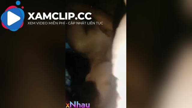 Loạn luân tối khuya nứng quá sang phòng mẹ gạ chịch