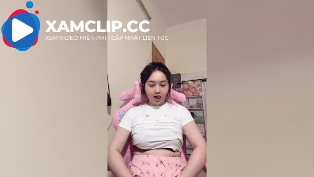 Lên đủ quà cho em thì em sẽ cho anh húp sò lông