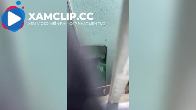 Anh tài xế thích bú bóng và chị gái ham trai trẻ