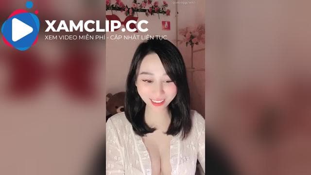 Idol Ni xăm trổ như con tắc kè show bass căng quá anh em