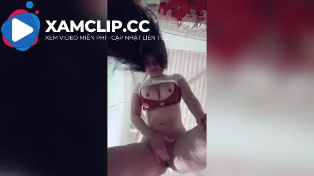 Tiktoker Mẫn Nghi girl xinh dáng đẹp, mông cong thích vét máng