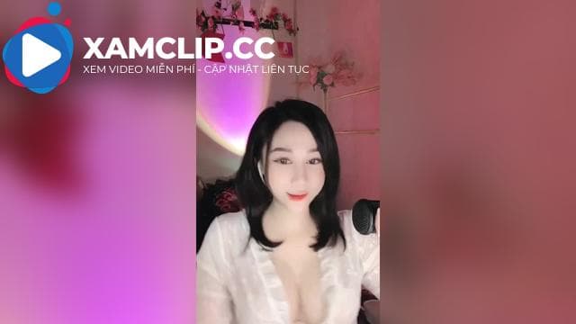 Live show giải trí kết hợp bán bưởi bô lô