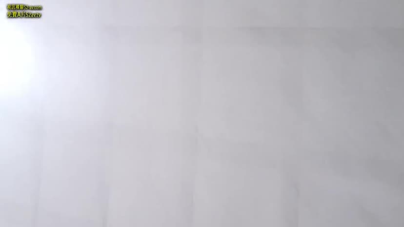 Quay lén toilet bị phát hiện huhu