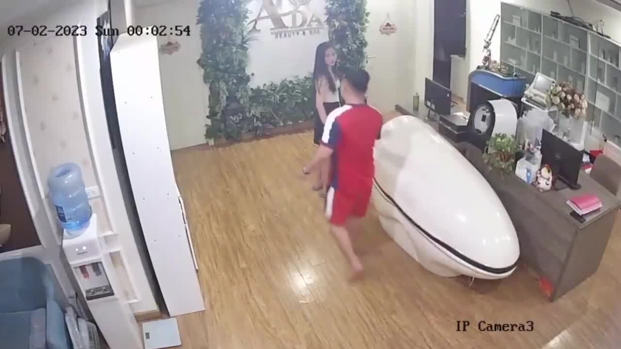 Đến Camera phòng khám bác sĩ thẩm mỹ nhé mấy TML #1