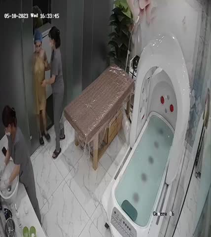 Đến Camera phòng khám bác sĩ thẩm mỹ nhé mấy TML #2
