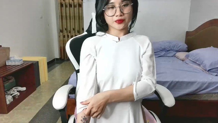Anna Gấu nữ xinh áo dài hot nhất