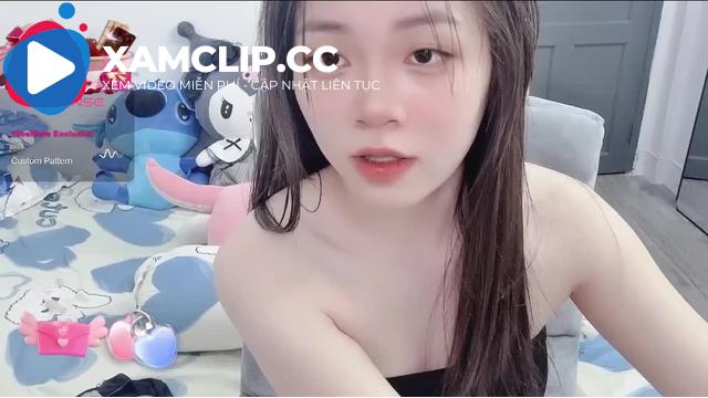 minhha-18 Stripchat LIVE 23/02/2024