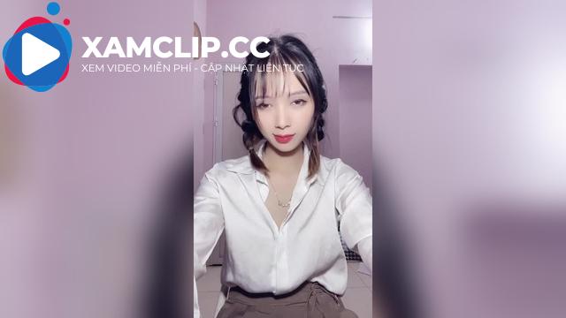 Cô giáo Ngọc Thảo lần đầu LIVE nên còn nhiều e ấp