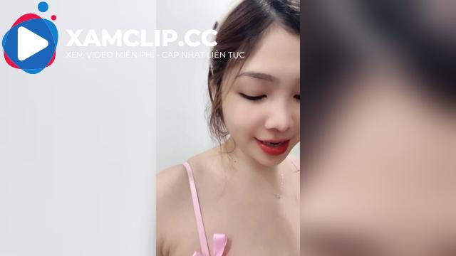 Tiktoker Tạ Thanh Nhi và màn lắc phao câu ảo như cô giáo Thảo