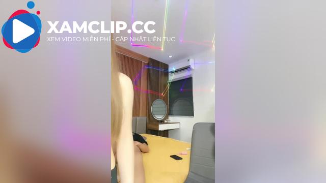 Bé Nọng và những người bạn clip live mới nhất tháng 7