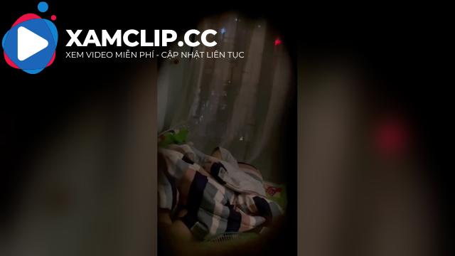 Quay lén cặp đôi trùm chăn đụ sung sướng