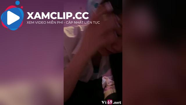 Em 2k1 ngoan dâm trong bộ đồ công sở vừa tan làm
