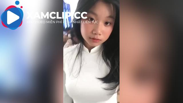 Đụ em người yêu duyên dáng, nhiều dâm thuỷ trong tà áo dài