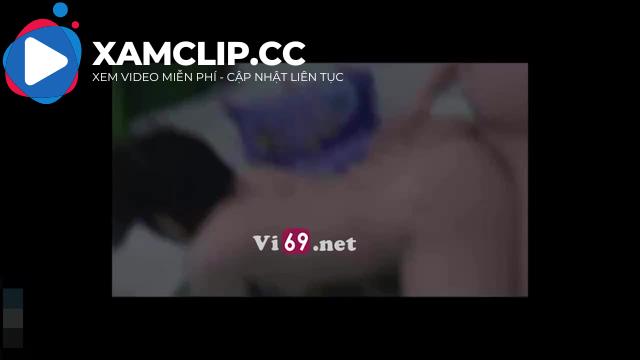 Đang cầm sách học bài để mai thi mà anh bắt trả bài luôn